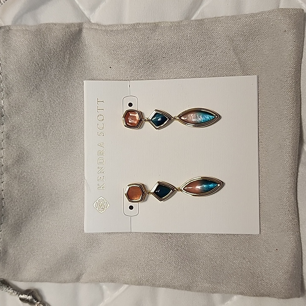 Kendra scott earrings